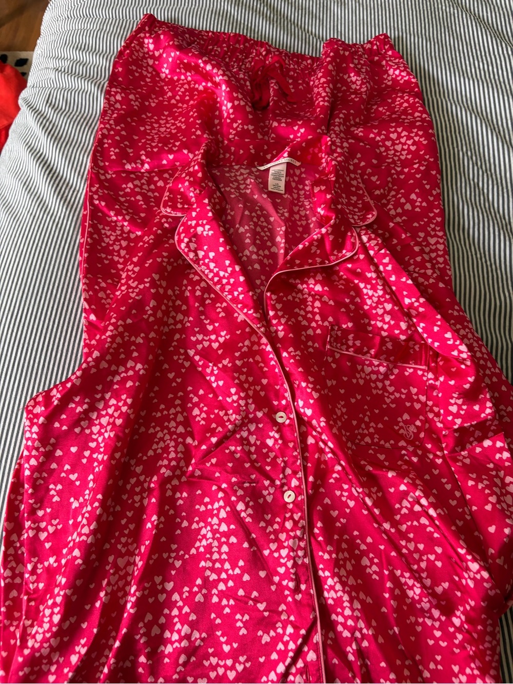 Victoria's Secret Pink Heart Satin pajama set